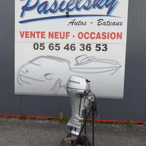 Moteur Honda BF 6cv 2 cylindres 4 temps 