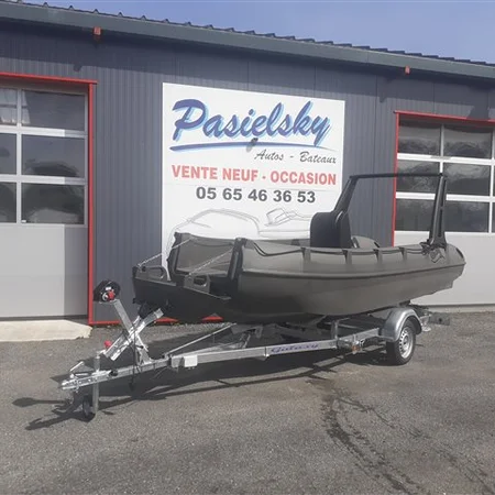 Vente et locations bateaux de plaisance, barques de pêche, Bass-Boat, lac de Pareloup, Aveyron
